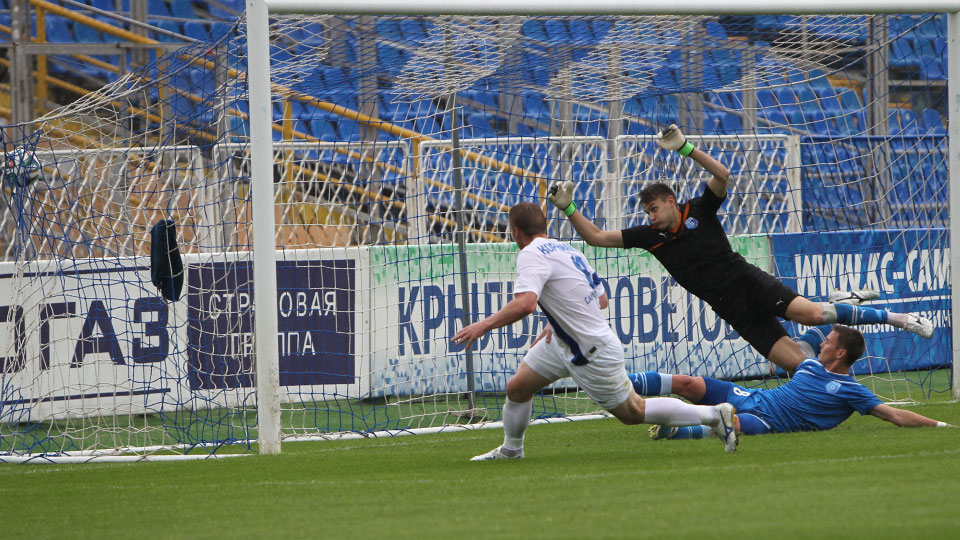 18 июня 2014. Самара. Крылья Советов - Лада